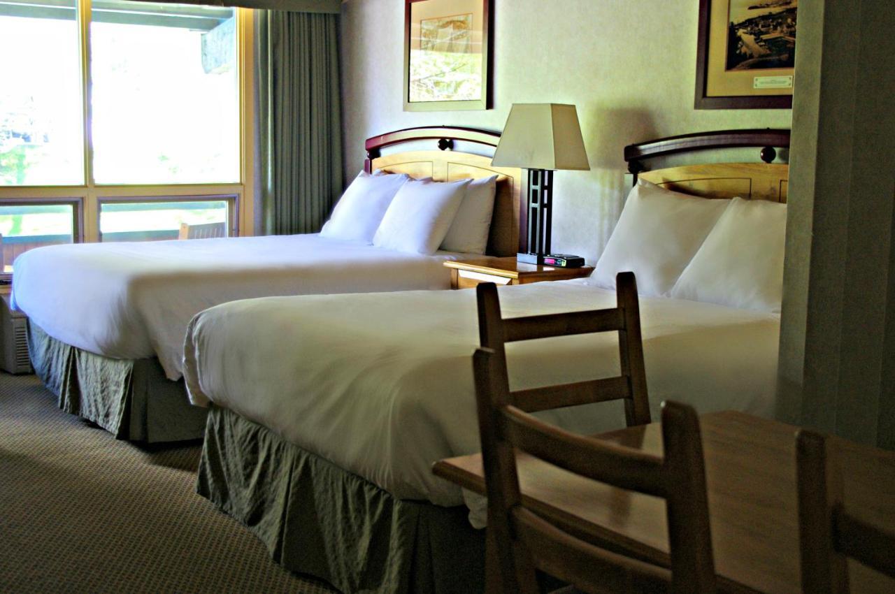 Fairmont Hot Springs Resort 외부 사진