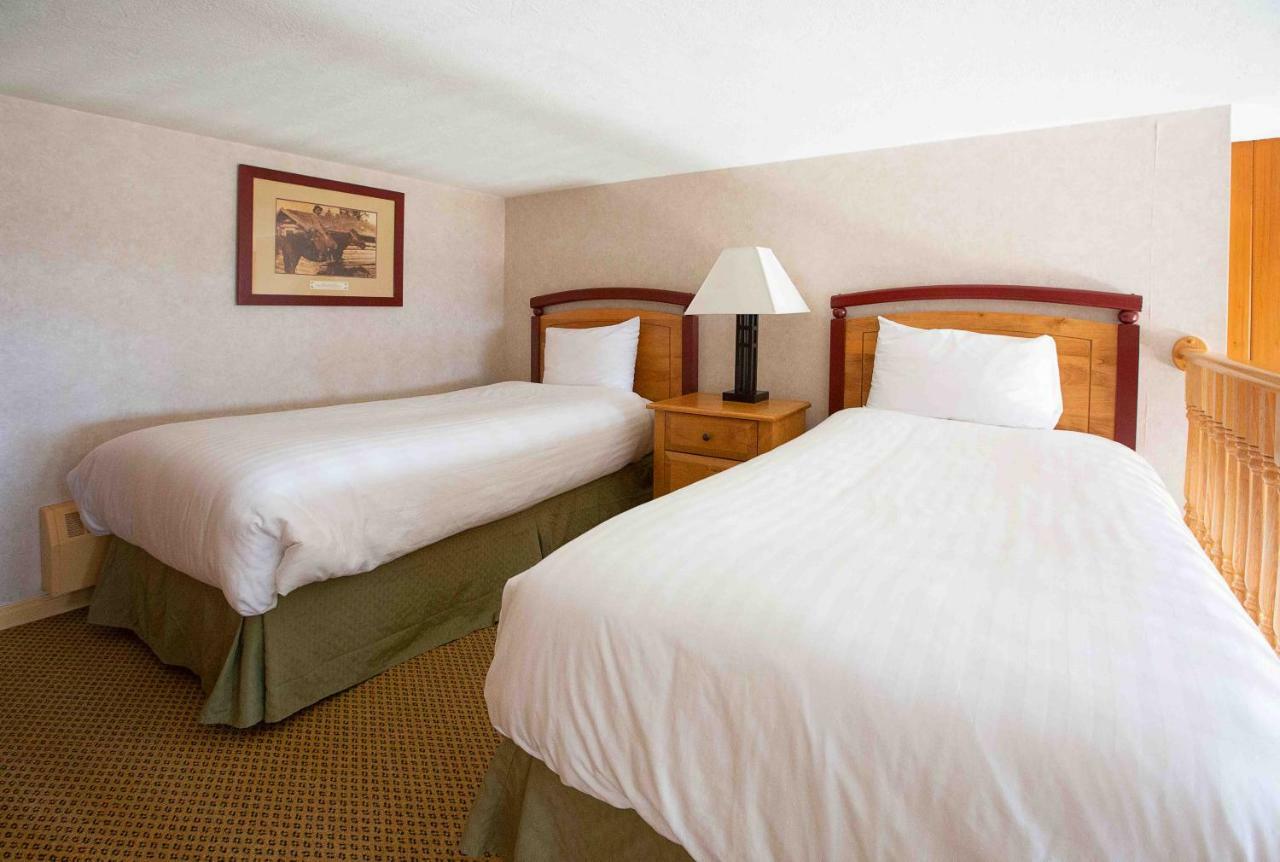 Fairmont Hot Springs Resort 외부 사진